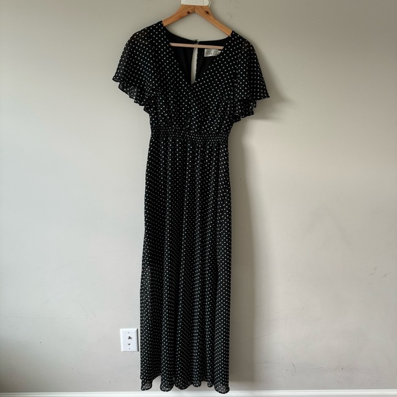Elegant Black Polka Dot Dress - Picture 1 of 9